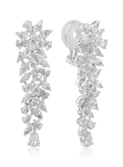 Cercei din aur alb de 18K cu diamante de 5.63ct