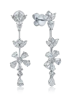 Cercei floare din aur alb cu diamante de 3.7ct