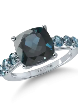 Inel din aur alb cu topaze London blue de 4.7ct