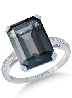 Inel din aur alb cu un topaz London blue de 8.4ct si diamante de 0.1ct