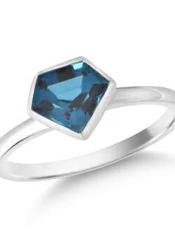 Inel din aur alb de 18K cu topaz london blue de 1.56ct
